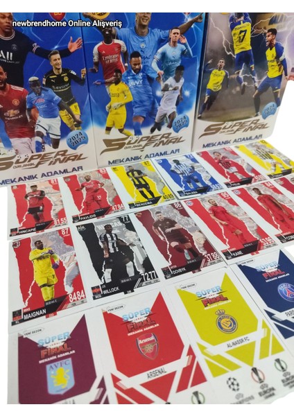 Devler Ligi Futbolcu Kartı Seti - 100 Jelatinli Poşet | 300 Adet Kart + Mini Sürpriz Oyuncak + Hediye Paketli Süper Adamlar