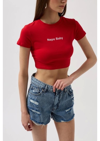 Nepo Baskılı Crop T-Shirt fırsatları