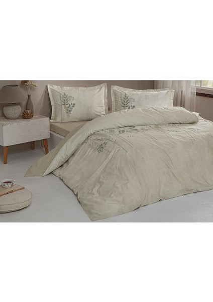 Conium Çift Kişilik Nevresim Takımı fırsatları