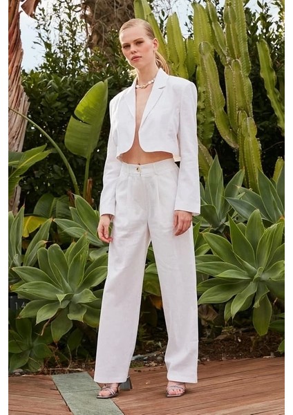 Premium Seri Beyaz Keten Crop Ceket Pantolon Takım
