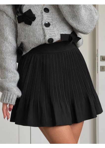 Pile Detaylı Beli Lastikli Mini Şort Etek Siyah