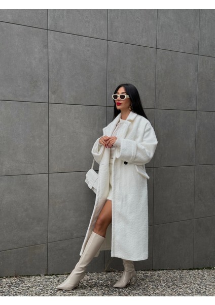 Yün Oversize Buklet Kaban Beyaz