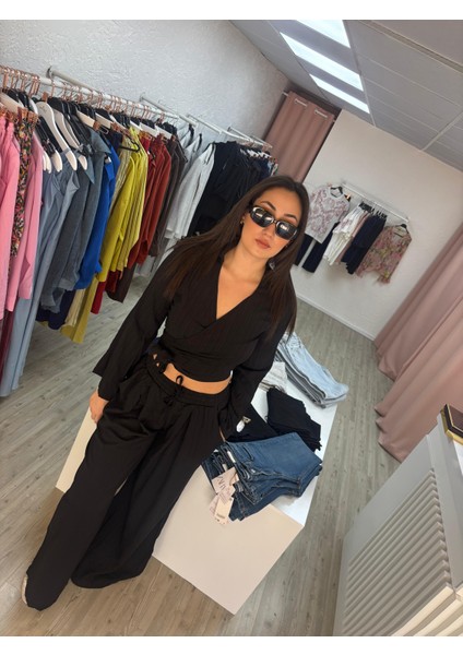 V Yaka Bağlamalı Bluz Beli Lastikli Pantolon Takım