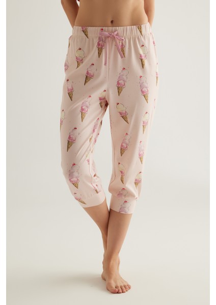 Kadın Pamuklu Kısa Kollu Kapri Pijama Takımı