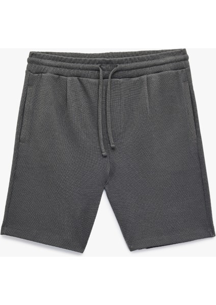 Cepli Beli Bağcıklı Bermuda Şort