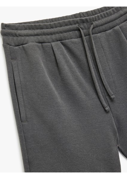 Cepli Beli Bağcıklı Bermuda Şort modelleri