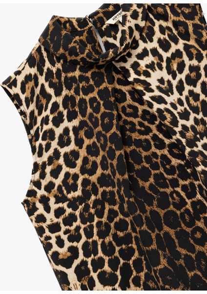 Dik Yaka Kolsuz Leopar Desenli Bluz modelleri