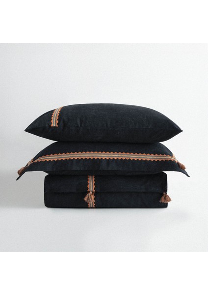 Hazar Battal Boy Nevresim Takımı %100 Organik Pamuk Saten Parça Boya Siyah 240X220 cm