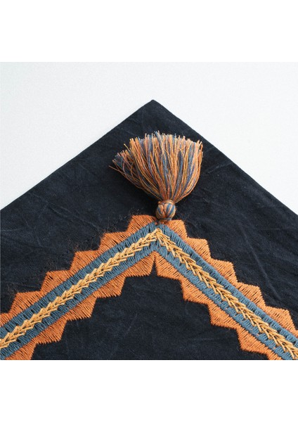 Hazar Battal Boy Nevresim Takımı %100 Organik Pamuk Saten Parça Boya Siyah 240X220 cm