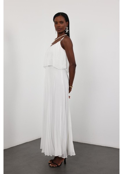 Beyaz Piliseli Şifon Elbise 00778 indirimleri