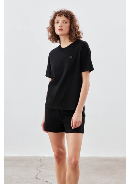 Kadın Pamuklu Kısa Kollu T-Shirt Şortlu Pijama Takımı modelleri
