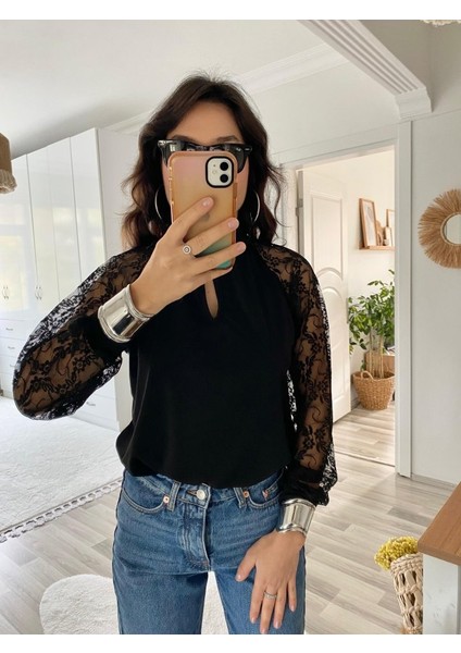 Yeni Sezon Balıkçı Yaka Kolu Tüllü Dantel Detaylı Balon Kol Göğüs Dekolteli Cut Out Detaylı Bluz fiyatları