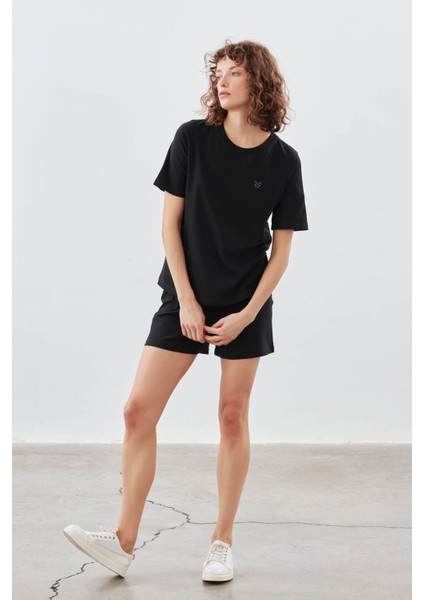 Kadın Pamuklu Kısa Kollu T-Shirt Şortlu Pijama Takımı