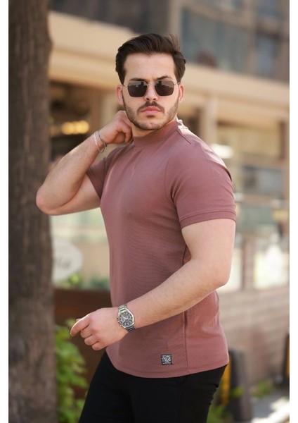 Erkek Ince Çizgi Dokulu Kısa Kollu T-Shirt fiyatları