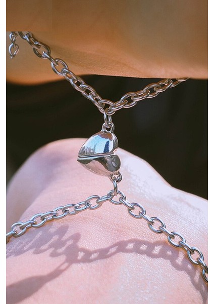 Mıknatıslı Kalpli Sevgili Bilekliği Kadınlar İçin 1 Çift Hediye Paketiyle