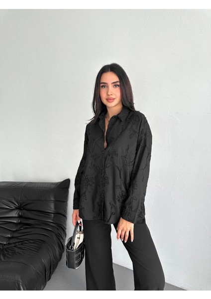 Kadın Konfor Modeli Siyah Varak Desenli Işlemeli Dantel Desenli Oversize Regular Tasarım Gömlek
