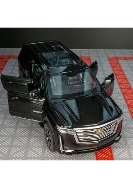 1:32 Cadillac Escalade Off Road Araç Alaşım Araba Döküm Metal Modeli Ses Işığı Geri Çekin Oyuncak Araba Merkezi Kontrol Süsler (Yurt Dışından) modelleri