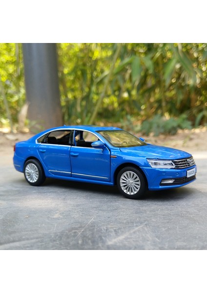 1:32 Vw Pat Alaşım Ölçekli Araba Modeli Diecast Metal Minyatür Oyuncak Araç Simülasyon Koleksiyonu Ses ve Işık Çocuklar Için Oyuncak Araba Hediye (Yurt Dışından)