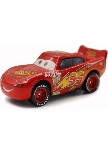 Disney Pixar Arabalar 3 Yıldırım Mcqueen Çocuk Oyuncak Arabalar Jackson Fırtına Kral Mater 1:55 Döküm Metal Alaşım Model Araba Çocuk Hediye (Yurt Dışından)