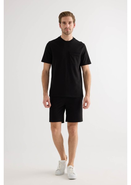 Erkek Pamuklu Pique Cepli Kısa Kol T-Shirt fiyatları