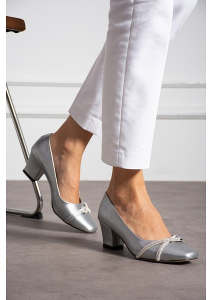 Kadın Alçak Ökçe Topuklu 5,5 cm Stiletto Taşlı Abiye Günlük Kadın Topuklu Ayakkabı (36-44) modelleri