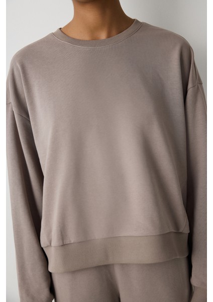 Stitch Detailed Active Vizon Sweatshirt