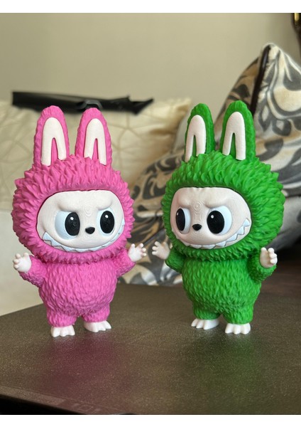 Labubu Pembe ve Gözleri Hareketli