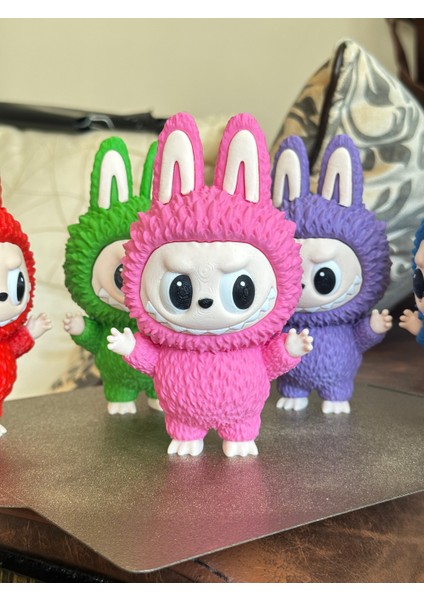 Labubu Pembe ve Gözleri Hareketli