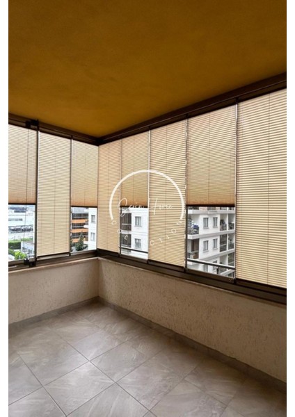 Katlanabilir Cam Balkon Plise Perde Krem (Kancalı Veya Vidalı Sistem)