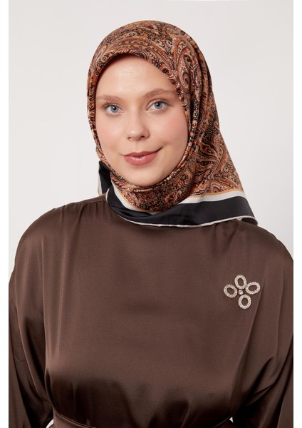 Siyah Etnik Desen Twill Ipek Eşarp modelleri