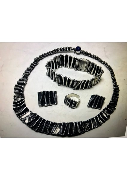 107 Gram Ağırlığında 925 Ayar Cem Marka Tasarım Gümüş Takı Seti fırsatları