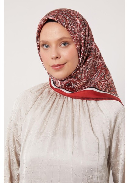 Kırmızı Etnik Desen Twill Ipek Eşarp modelleri