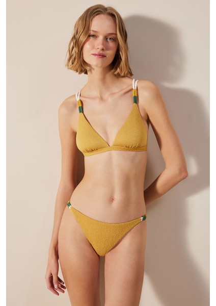 Blanca Üçgen Fit Dokulu Ve Makromeli Sarı Bikini Üstü