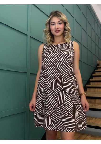 Kadın Çizgili ,cepli ,sıfır Kollu Elbise modelleri