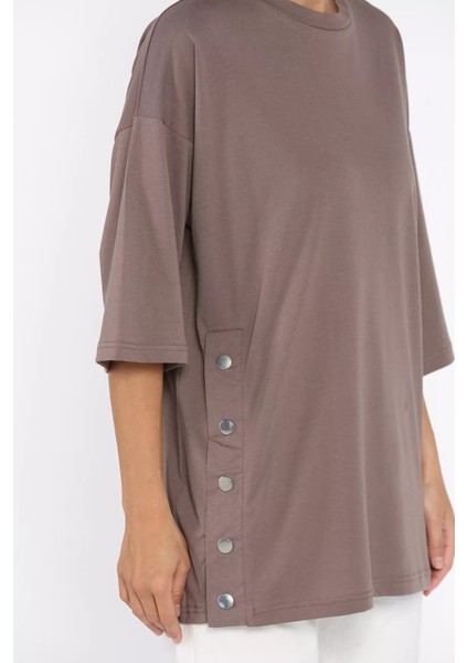 Yan Çıtçıtlı Oversize Tişört ( S-M-L-Xl Uyumludur) P-00010234 fırsatları