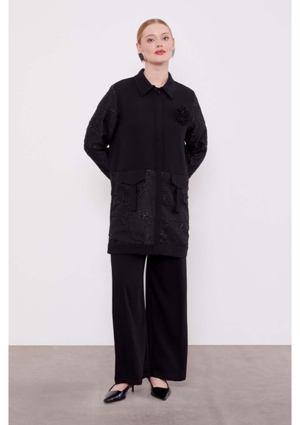 Siyah Yakası Gül Detaylı Ikili Takım