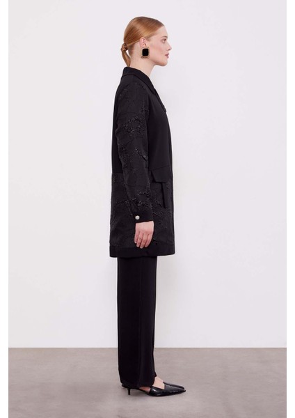 Siyah Yakası Gül Detaylı Ikili Takım modelleri