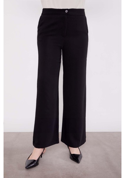 Siyah Yakası Gül Detaylı Ikili Takım indirimleri