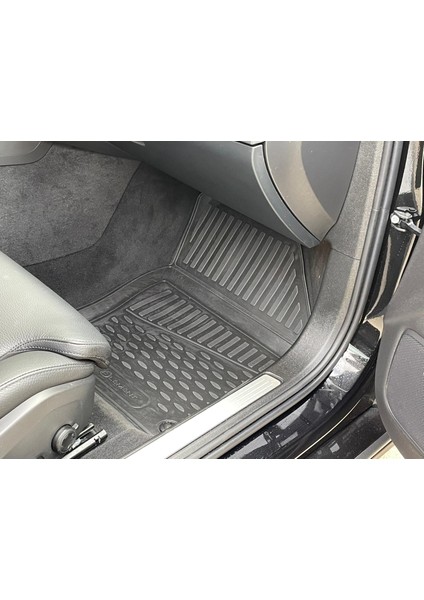 Volvo S60 3D Siyah Havuzlu Paspas 2019 ve Sonrası