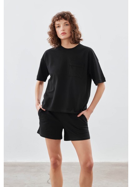 Kadın Pamuklu Pique Cepli Kısa Kol T-Shirt