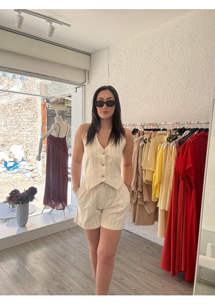 Gipeli Çizgili Şortlu Takım