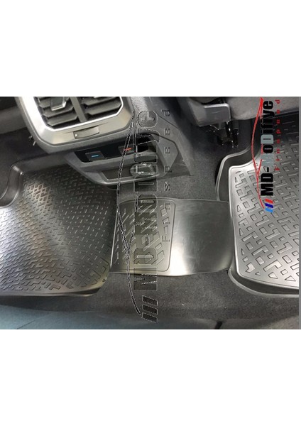 Volkswagen Tıguan 3D Siyah Havuzlu Paspas 2016 ve 2024 fiyatları