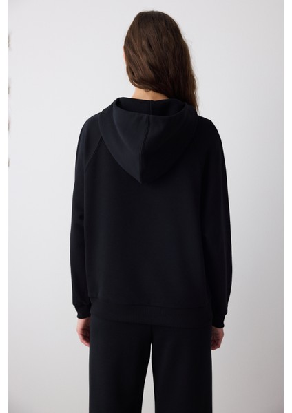 Siyah Kapitone Detay Marita Sweatshirt - Saude Koleksiyonu