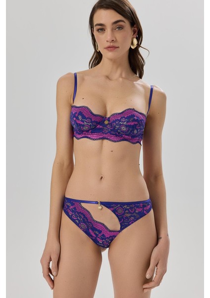 Addria Saks Mavisi Saten Dekolteli Dantelli Slip fiyatları