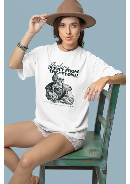 Zuno Kadın Comfort Fit Thinking Deeply From Baskılı T-Shirt