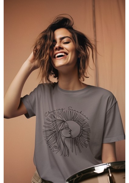 Zuno Kadın Comfort Fit Güneş ve Kadın Baskılı T-Shirt
