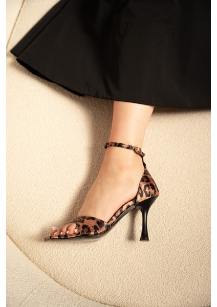 Henry Tek Bant Kadın Topuklu Ayakkabı fiyatları