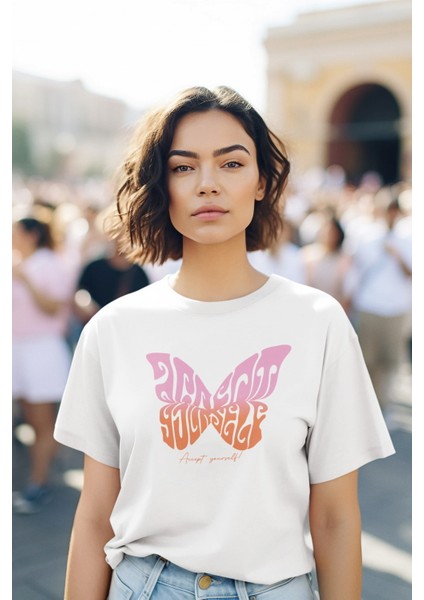 Zuno Kadın Comfort Fit Kelebek Baskılı T-Shirt