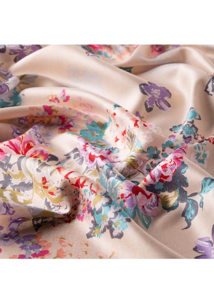 Vizon Yalı Bahçesi Desenli Ipek Şal modelleri