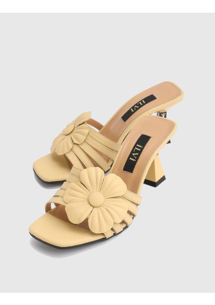 Novato Hakiki Deri Sarı Kadın Topuklu Terlik fırsatları